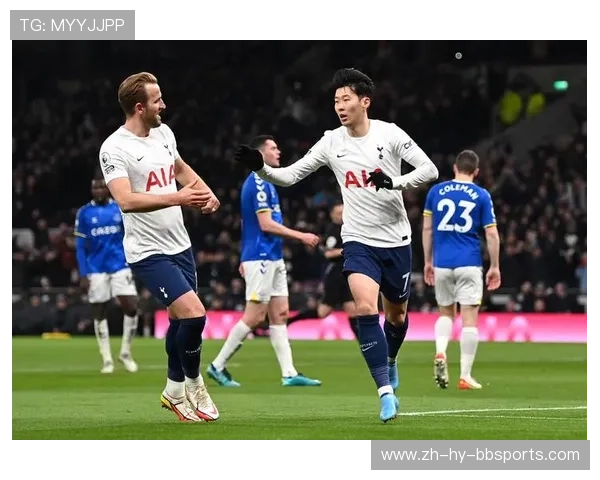 足球比赛中的关键传球与配合默契 足球比赛中的关键传球与配合默契